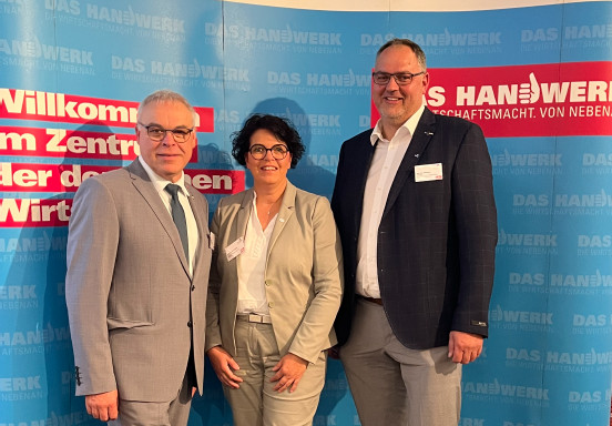 Björn Felder, Präsident Handwerk SH e.V., Stefanie Lemmermann, Landesvorsitzende UFH SH, Max-Uwe Johannsen, Vize-Präsident Handwerk SH e.V.